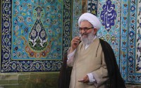 دیدار دانش آموزان پایه سوم دبستان پیشرو با آیت الله معلمی در مصلی جمعه شهرستان قائم شهر