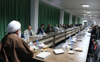 جمعی از قاریان ، حفّاظ ، اساتید و مدیران قرآنی ، ضمن دیدار با آیت الله معلمی ، با آرمان های مقدّس انقلاب اسلامی ایران در ایام الله دهه مبارکه فجر تجدید میثاق کردند.