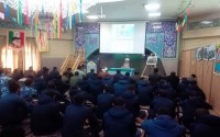 مراسم بزرگداشت روز نیروی هوایی ارتش جمهوری اسلامی ایران ، با حضور آیت الله معلمی در آموزشگاه هوانیروز محمودآباد برگزار شد.